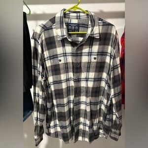American Eagle Outfitters Men's Gray and White Plaid Shirt